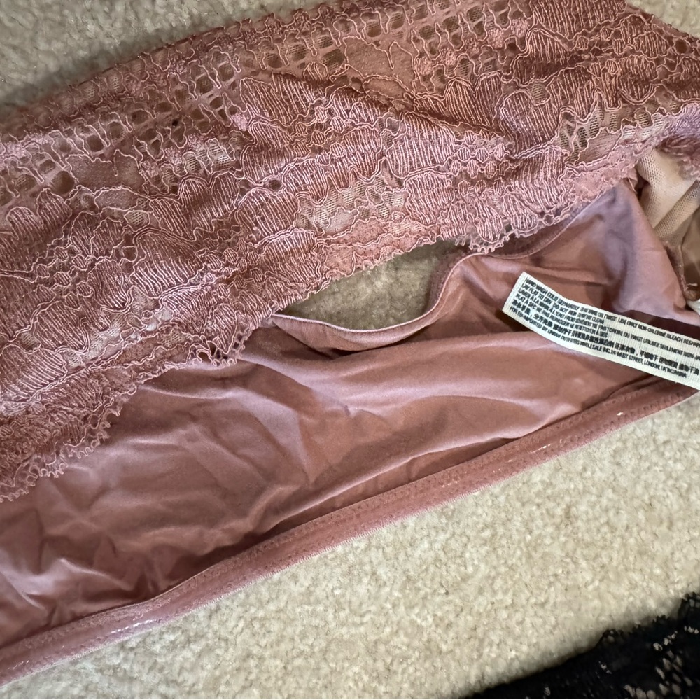 Free People Lace Bandeau Set - Black & Blush Pink - Picture 4 of 4
